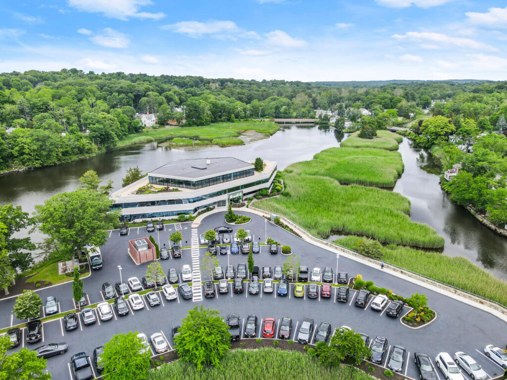 1 Gorham Island Road, Westport, CT Cushman & Wakefield Investment